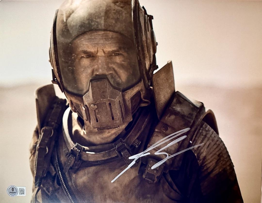 Josh Brolin Signed 11x14 Photo (Dune) - Beckett COA